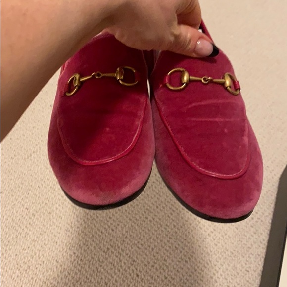 Velvet pink Gucci loafers worn 3 times - Picture 6 of 7